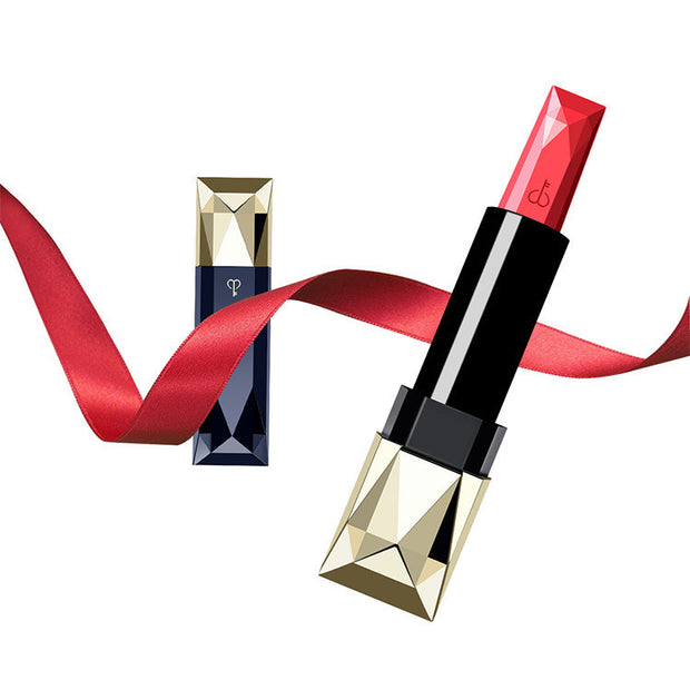 Long lasting moisturizing matte lipstick