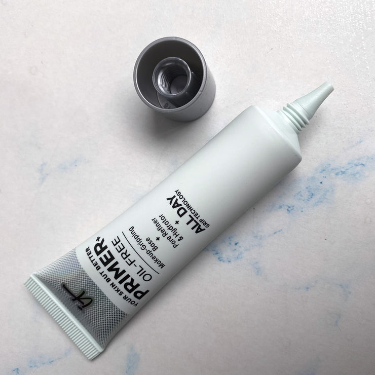 Oil-free base makeup primer